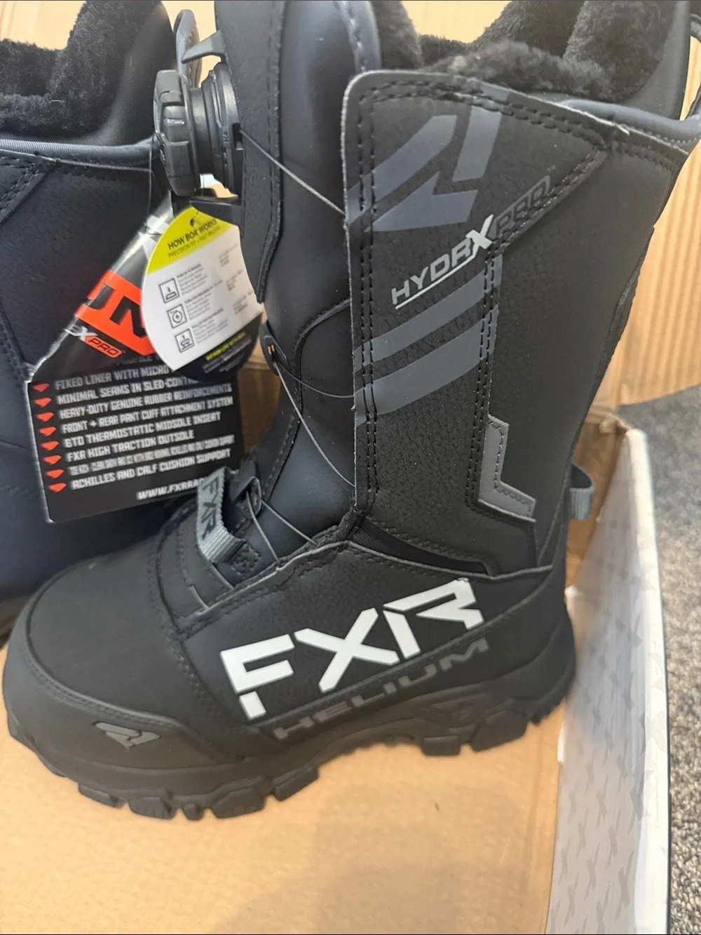 FXR helium boa